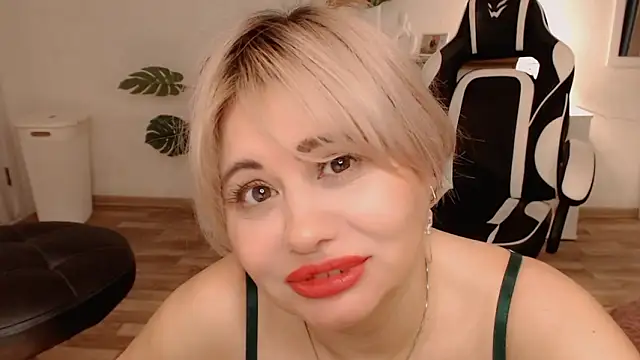 Lola Richie online show from March 9, 2026, 5:00 am