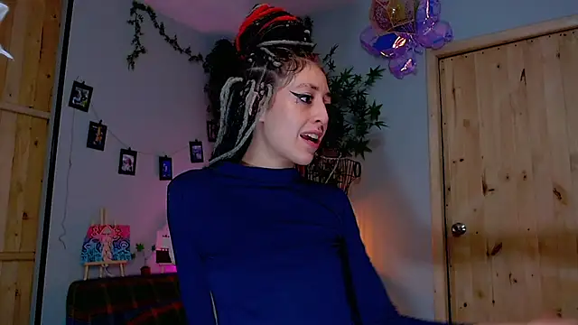 VickyJackson  online show from November 19, 2025, 1:27 am