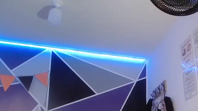 Snapshot of DaMikaela_ chatting on October 23, 2025, 6:50 pm DaMikaela online show from October 23, 2025, 6:50 pm