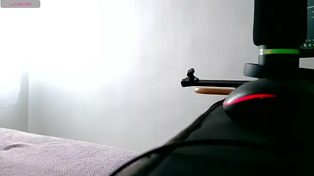 Snapshot of Ania_jones chatting on October 29, 2025, 5:45 pm Ania jones online show from October 29, 2025, 5:45 pm