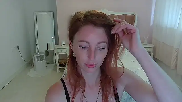 Snapshot of Red_firesquirt chatting on July 7, 2026, 2:20 pm Red firesquirt online show from July 7, 2026, 2:20 pm
