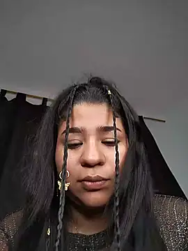 Snapshot of Yelly chatting on June 14, 2026, 2:24 am Yelly online show from June 14, 2026, 2:24 am