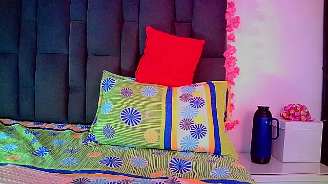 Snapshot of carmen14 chatting on November 4, 2025, 12:20 pm carmen14 online show from November 4, 2025, 12:20 pm