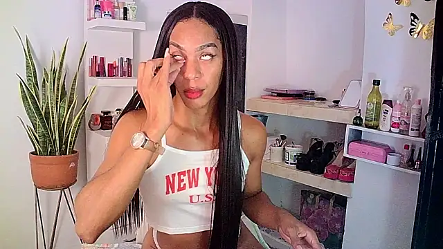 Snapshot of carmen14 chatting on March 18, 2025, 8:17 am carmen14 online show from March 18, 2025, 8:17 am