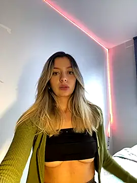 mari ana02 online show from October 12, 2025, 8:43 pm