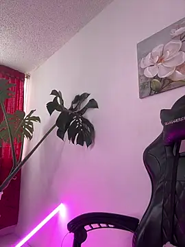 Noa Sakura  online show from February 28, 2025, 8:39 pm