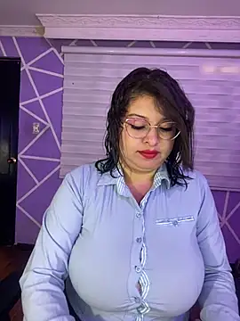 MiiaaJoness online show from June 18, 2026, 3:39 pm