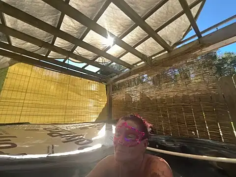 Snapshot of prainxxx22 chatting on October 22, 2025, 6:40 pm prainxxx22 online show from October 22, 2025, 6:40 pm