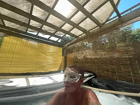 Snapshot of prainxxx22 chatting on October 1, 2025, 6:23 pm prainxxx22 online show from October 1, 2025, 6:23 pm