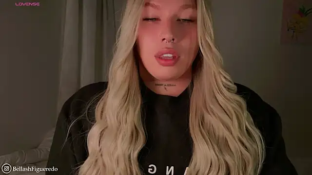 IsabellaFigueredo   online show from February 23, 2026, 9:54 am