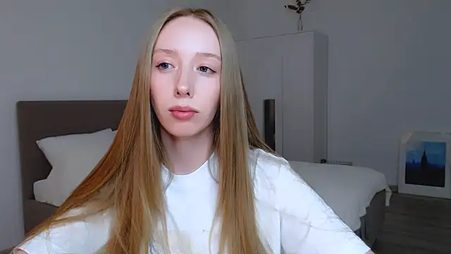 Snapshot of Luna_insniity chatting on January 26, 2025, 1:52 am Luna insniity online show from January 26, 2025, 1:52 am