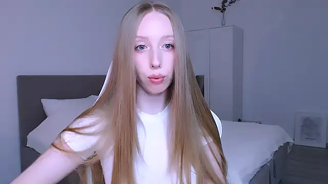 Luna insniity online show from December 20, 2025, 8:44 pm