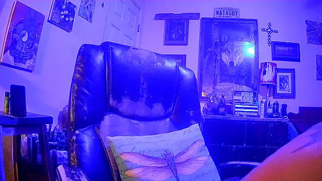 druetrue online show from December 17, 2025, 2:33 pm