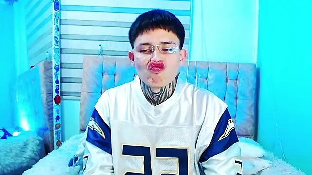 Snapshot of _justinmoon2 chatting on June 4, 2026, 5:12 am justinmoon2 online show from June 4, 2026, 5:12 am