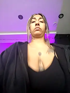 Snapshot of Hotasiansensation chatting on November 22, 2025, 9:30 am Hotasiansensation online show from November 22, 2025, 9:30 am