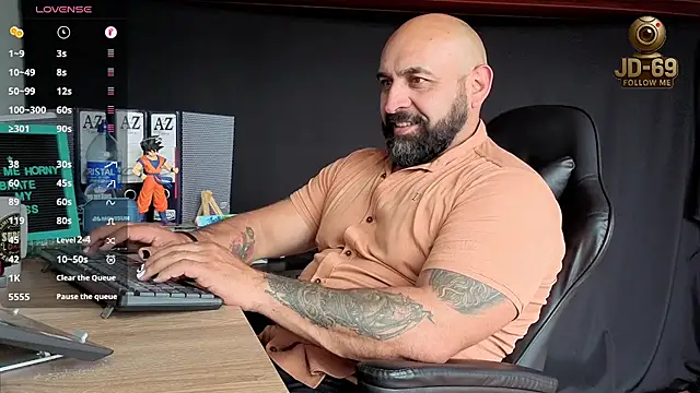 Snapshot of JD-69 chatting on November 19, 2025, 7:03 pm JD-69 online show from November 19, 2025, 7:03 pm