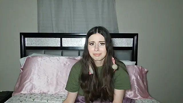 Snapshot of alisonfields chatting on June 14, 2026, 2:08 am alisonfields online show from June 14, 2026, 2:08 am