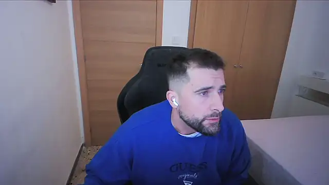 alex877x online show from November 15, 2025, 8:51 am