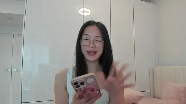Snapshot of secretgirlfriendxo chatting on December 20, 2025, 10:45 pm secretgirlfriendxo online show from December 20, 2025, 10:45 pm
