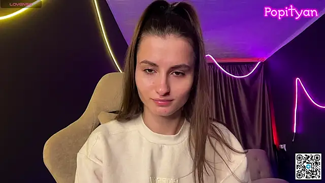 Snapshot of popityan1 chatting on October 4, 2025, 5:09 am popityan1 online show from October 4, 2025, 5:09 am