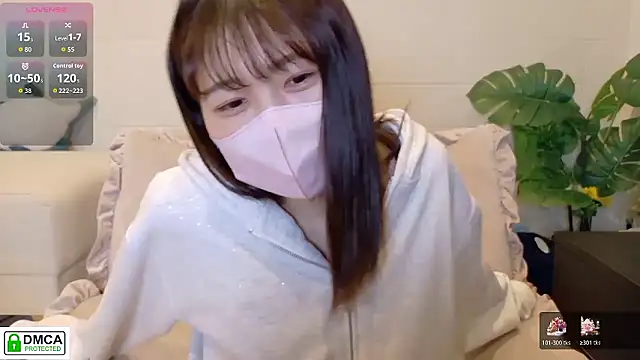 SUZU  online show from March 23, 2026, 1:11 pm