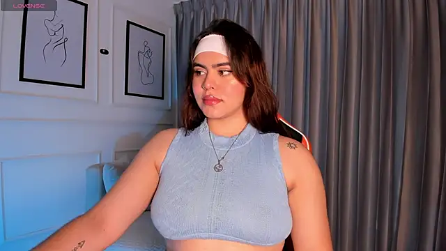 Snapshot of veronica185 chatting on November 15, 2025, 3:21 am veronica185 online show from November 15, 2025, 3:21 am