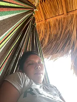 Dellyyymusic online show from April 5, 2026, 8:37 pm