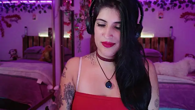 Snapshot of azahar__ziiz chatting on January 13, 2026, 9:19 pm azahar ziiz online show from January 13, 2026, 9:19 pm