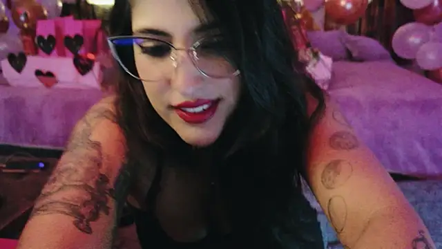 Snapshot of azahar__ziiz chatting on June 20, 2026, 12:15 am azahar ziiz online show from June 20, 2026, 12:15 am