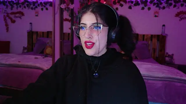 Snapshot of azahar__ziiz chatting on January 8, 2026, 11:00 pm azahar ziiz online show from January 8, 2026, 11:00 pm