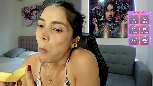 Snapshot of andykiuty chatting on November 24, 2025, 8:20 pm andykiuty online show from November 24, 2025, 8:20 pm