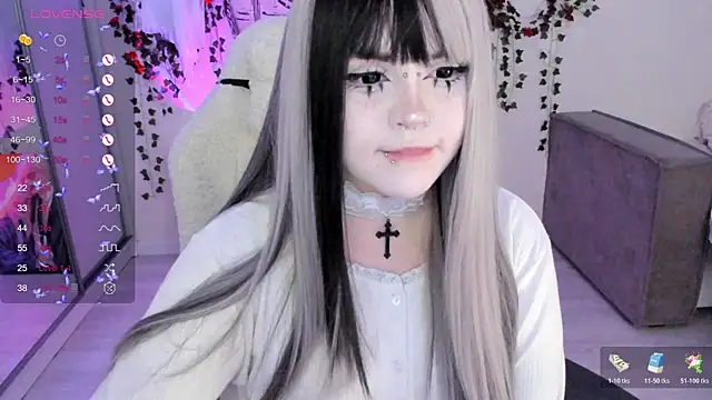 Snapshot of SelenaCute chatting on November 4, 2025, 11:58 am SelenaCute online show from November 4, 2025, 11:58 am