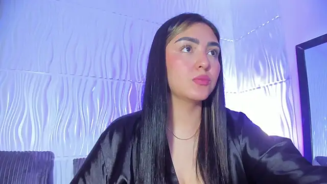 Snapshot of Abby__colins chatting on November 21, 2025, 5:01 pm Abby colins online show from November 21, 2025, 5:01 pm