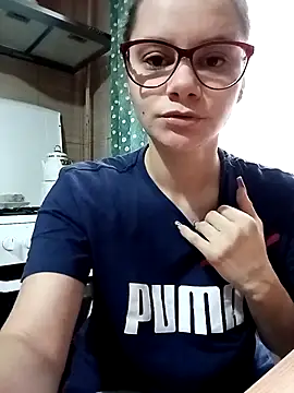 Snapshot of Tasty_Shape chatting on October 4, 2025, 6:37 am Tasty Shape online show from October 4, 2025, 6:37 am