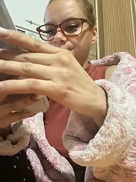 Snapshot of Tasty_Shape chatting on October 24, 2025, 6:01 am Tasty Shape online show from October 24, 2025, 6:01 am