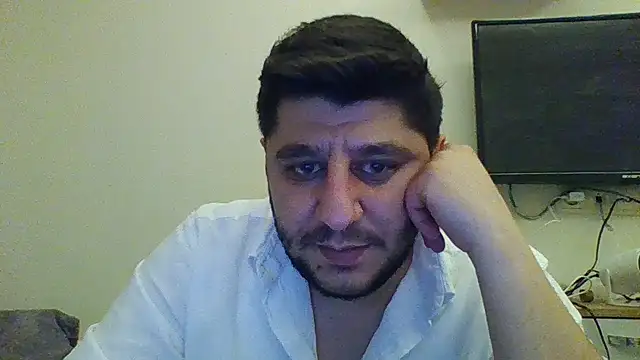 erkekkkadam online show from February 15, 2026, 4:17 pm