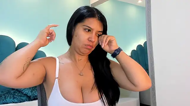 Snapshot of sharlott18 chatting on October 24, 2025, 12:48 pm sharlott18 online show from October 24, 2025, 12:48 pm