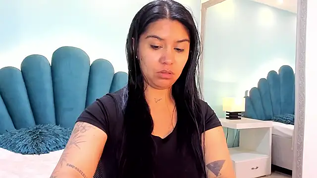 Snapshot of sharlott18 chatting on November 6, 2025, 1:48 pm sharlott18 online show from November 6, 2025, 1:48 pm