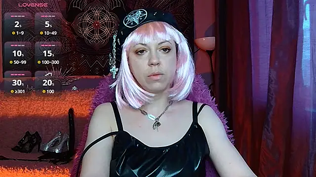 Snapshot of Helena__Femdom chatting on February 19, 2025, 2:55 pm Helena Femdom online show from February 19, 2025, 2:55 pm