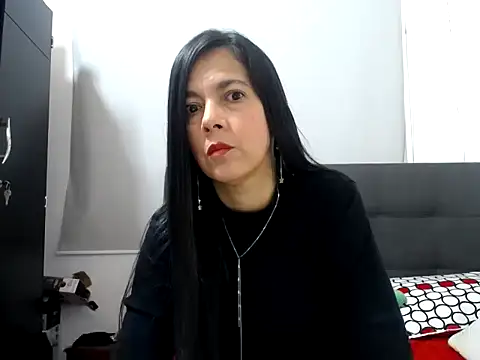 Snapshot of Alexxawinter chatting on November 6, 2025, 1:31 am Alexxawinter online show from November 6, 2025, 1:31 am