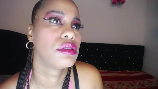 pamela guzmaan online show from February 23, 2026, 11:05 pm