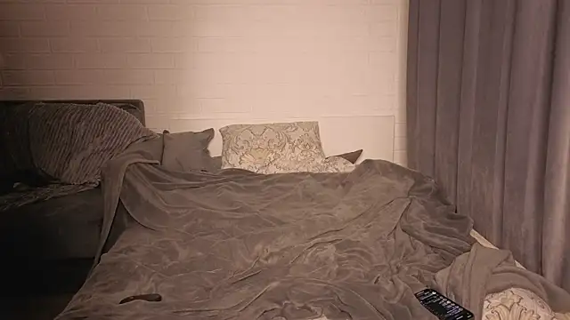 Snapshot of Ashley-Urban chatting on January 15, 2026, 4:27 am Ashley-Urban online show from January 15, 2026, 4:27 am