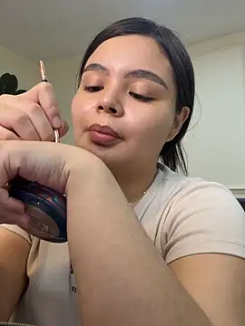 Snapshot of IsabellaAllen chatting on June 27, 2026, 7:53 pm IsabellaAllen online show from June 27, 2026, 7:53 pm