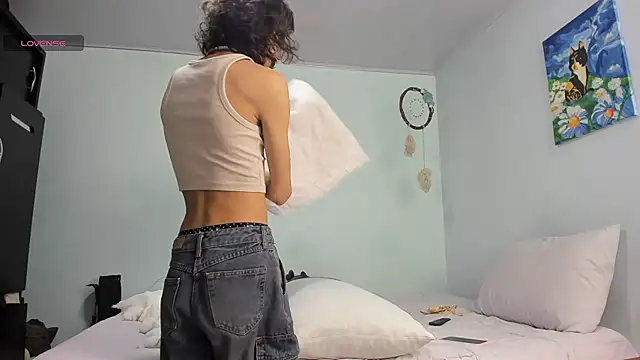 imcoltonalvin online show from February 12, 2025, 1:19 am