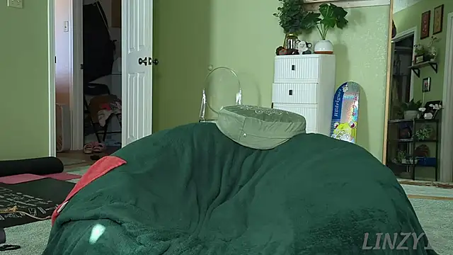 Linzy 19 online show from January 9, 2026, 5:31 pm