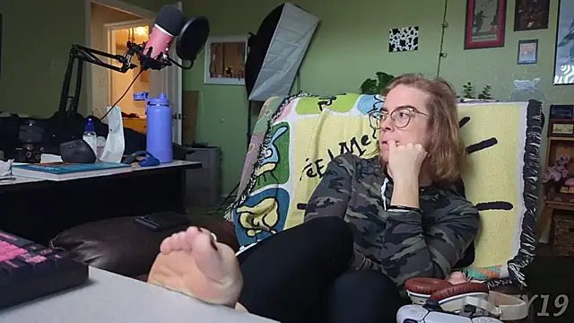 Linzy 19 online show from March 2, 2025, 3:41 pm