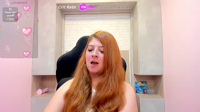 tinaclark  online show from May 25, 2026, 5:33 pm