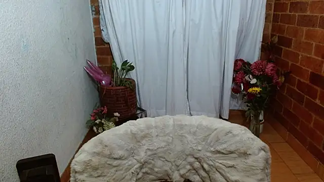 rashellroses22 online show from March 18, 2025, 12:19 am