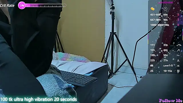 Snapshot of lunacandyy13 chatting on February 15, 2025, 1:53 am lunacandyy13 online show from February 15, 2025, 1:53 am