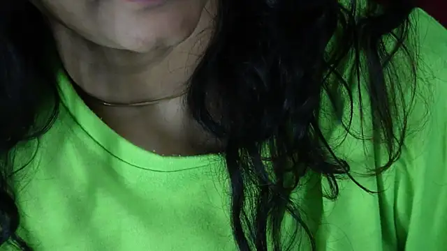 Snapshot of -AyeshaSinghania- chatting on February 18, 2025, 8:38 am -AyeshaSinghania- online show from February 18, 2025, 8:38 am